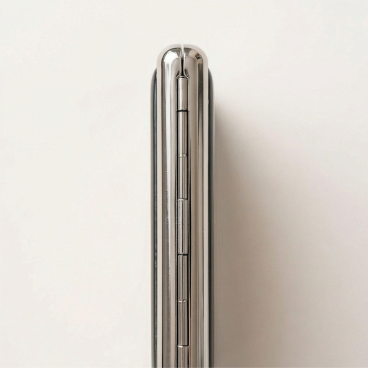 Artiva – Vintage Art Card Case