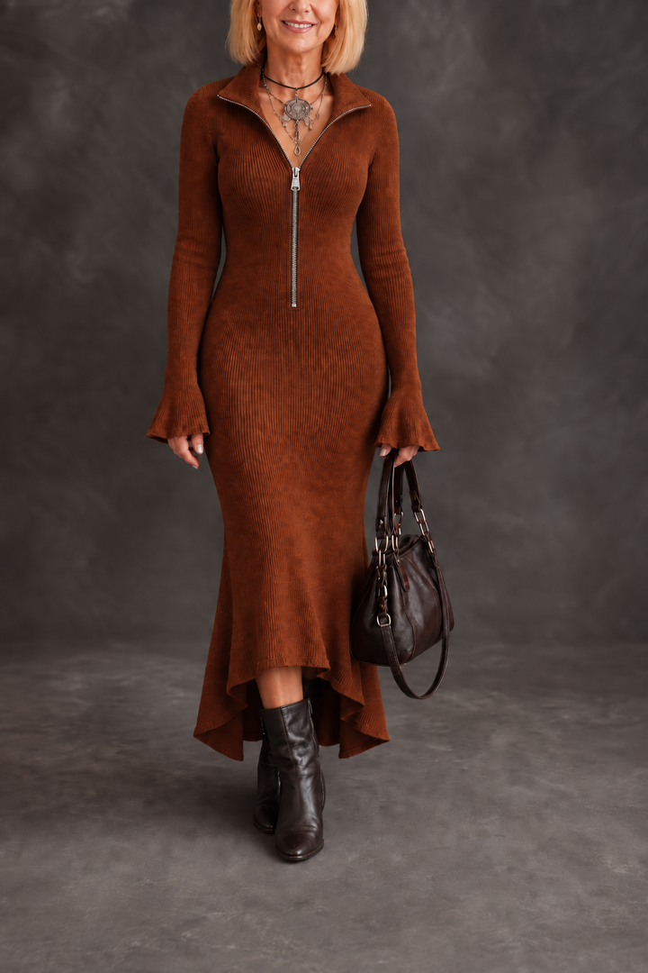Fishtail Muse – Wide-Sleeve Fishtail Hem Evening Maxi Dress