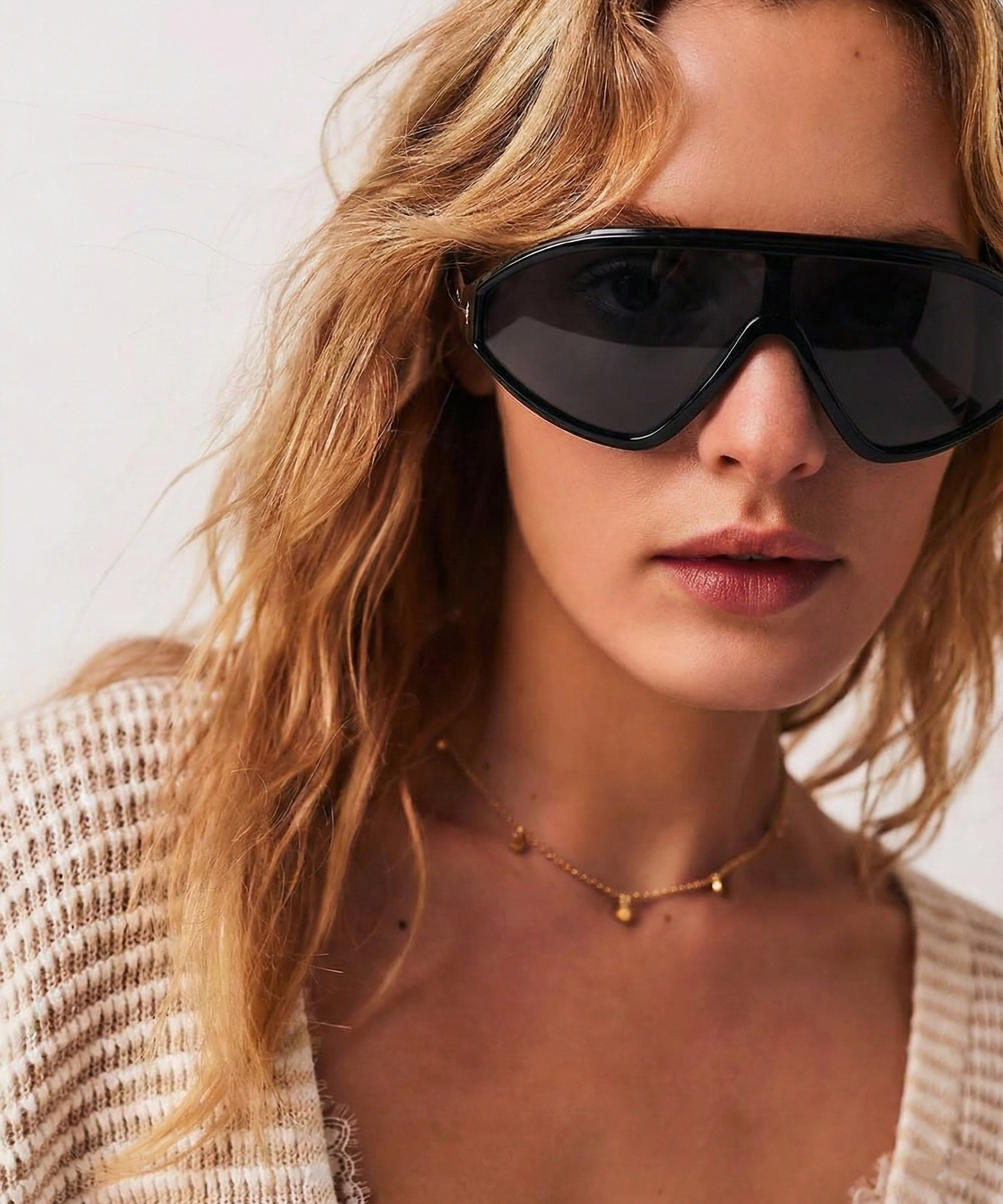 Natasha | Women's Sunglasses with Acetate Shield Frame and UV400 Protection