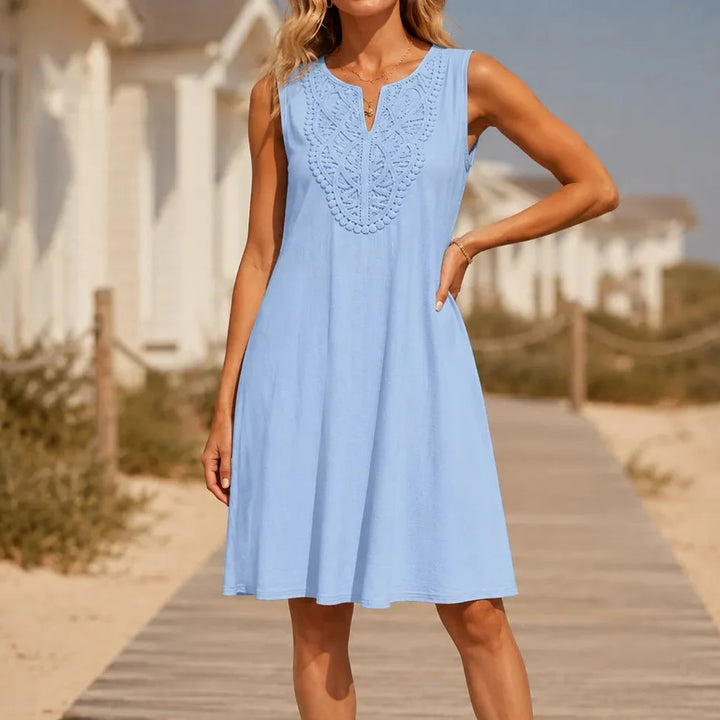 Solenne – Lace Trim V-Neck Linen-Look Summer Shift Dress