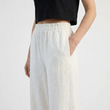 Clara | Women's Capri Trousers with Cropped Length and Relaxed Fit