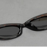 Audrey | Women's Sunglasses with Sculpted Rim and Round Lenses