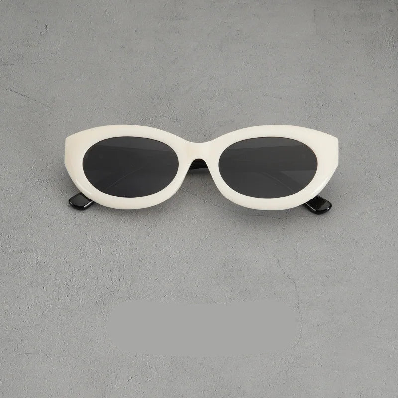 Audrey | Women's Sunglasses with Sculpted Rim and Round Lenses
