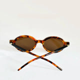 Colette | Women's Sunglasses with Oval Frame and Tinted Lenses