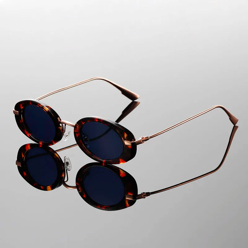 Monaco | Vintage Sunglasses with Polarized Lenses and Oval Frame