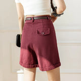 León | Women's Shorts with High Waist and Pockets