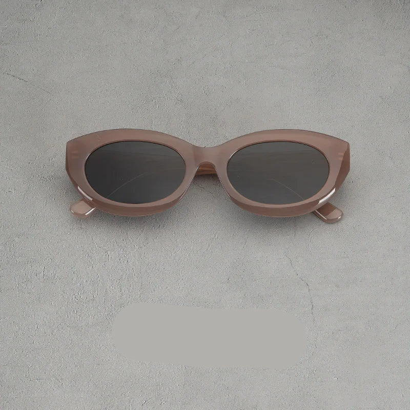 Audrey | Women's Sunglasses with Sculpted Rim and Round Lenses