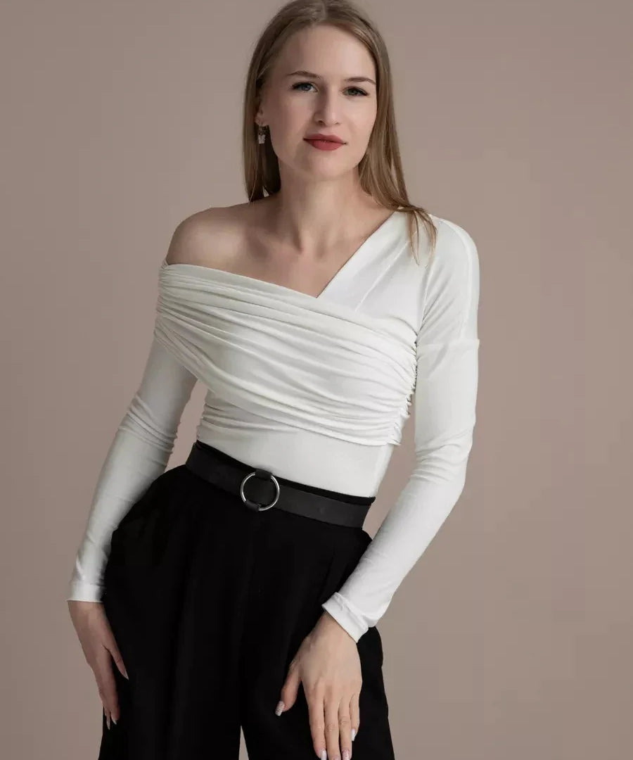 Clara| Women Top With One Shoulder Design