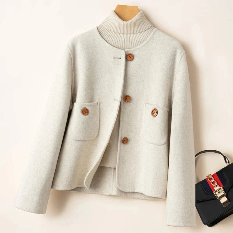 Anne | Women's Retro-Inspired Wool Coat with Round Neck and Button Accents