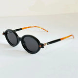 Colette | Women's Sunglasses with Oval Frame and Tinted Lenses