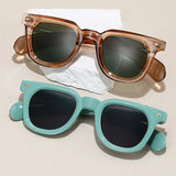 Ecuador | Women's Sunglasses with UV400 and Frame