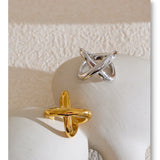 Elvia | Women Ring with Crossover Design and Waterproof