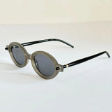 Colette | Women's Sunglasses with Oval Frame and Tinted Lenses