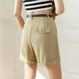 León | Women's Shorts with High Waist and Pockets