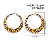 Mila | Women Earrings with Hoop Design and Lightweight