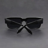 Première | Sunglasses with UV400 and Rectangular Frame