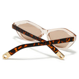 Isabella | Women's Sunglasses with Cat-Eye Frame and UV-Blocking