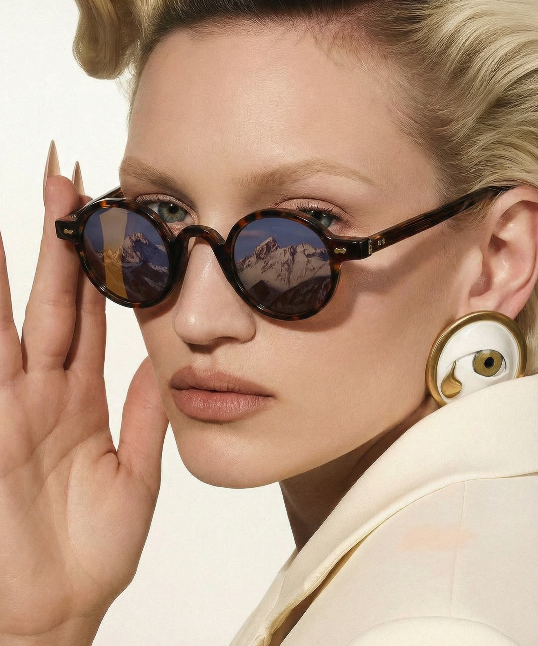 Clara | Women's Sunglasses with Translucent Amber Frame